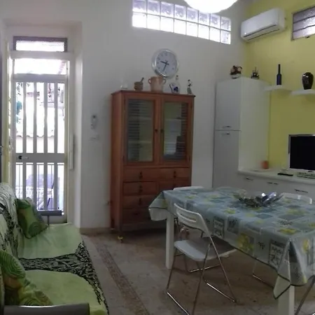 Casa Ines Locri